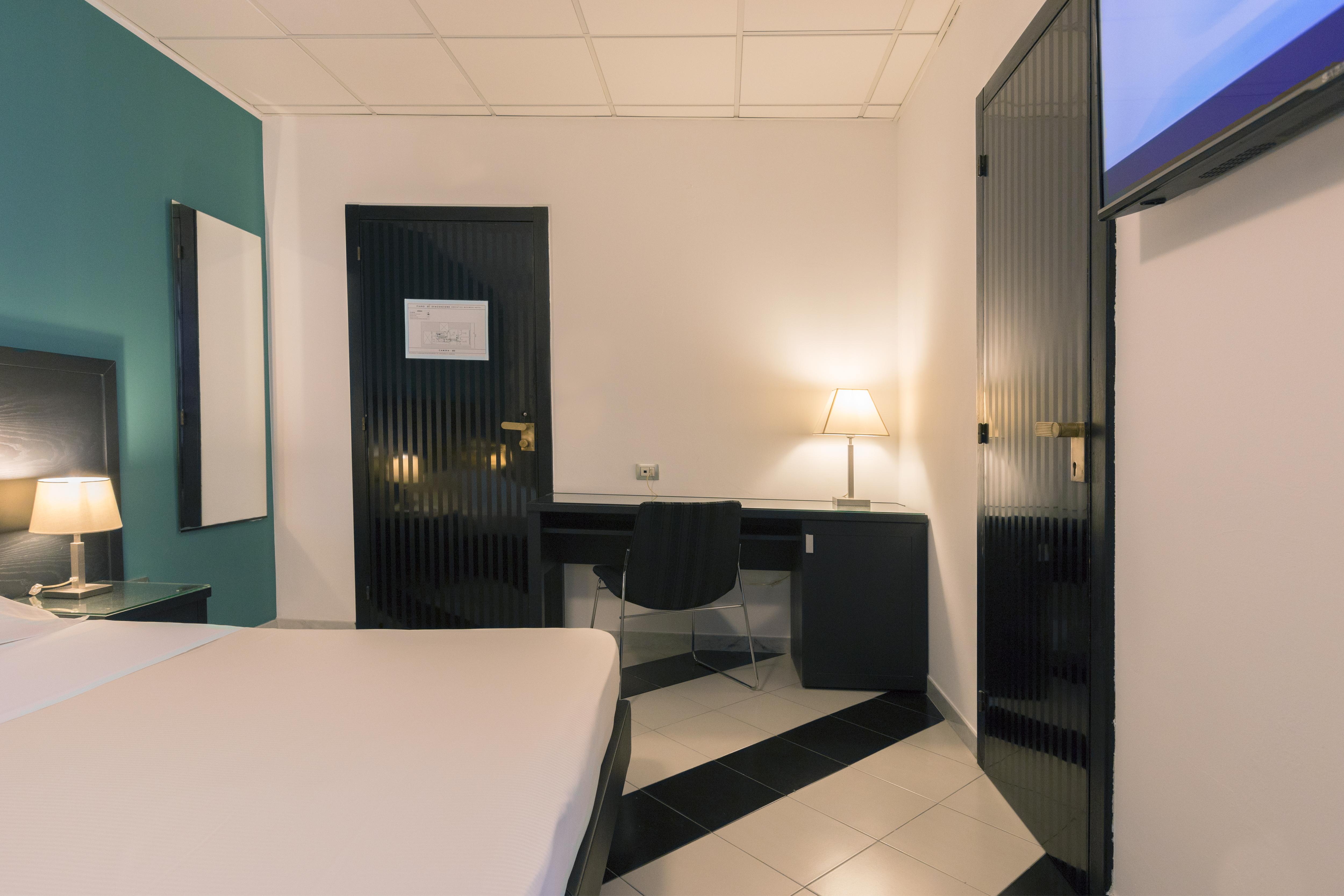 Executive Business Hotel Bari Exterior photo
