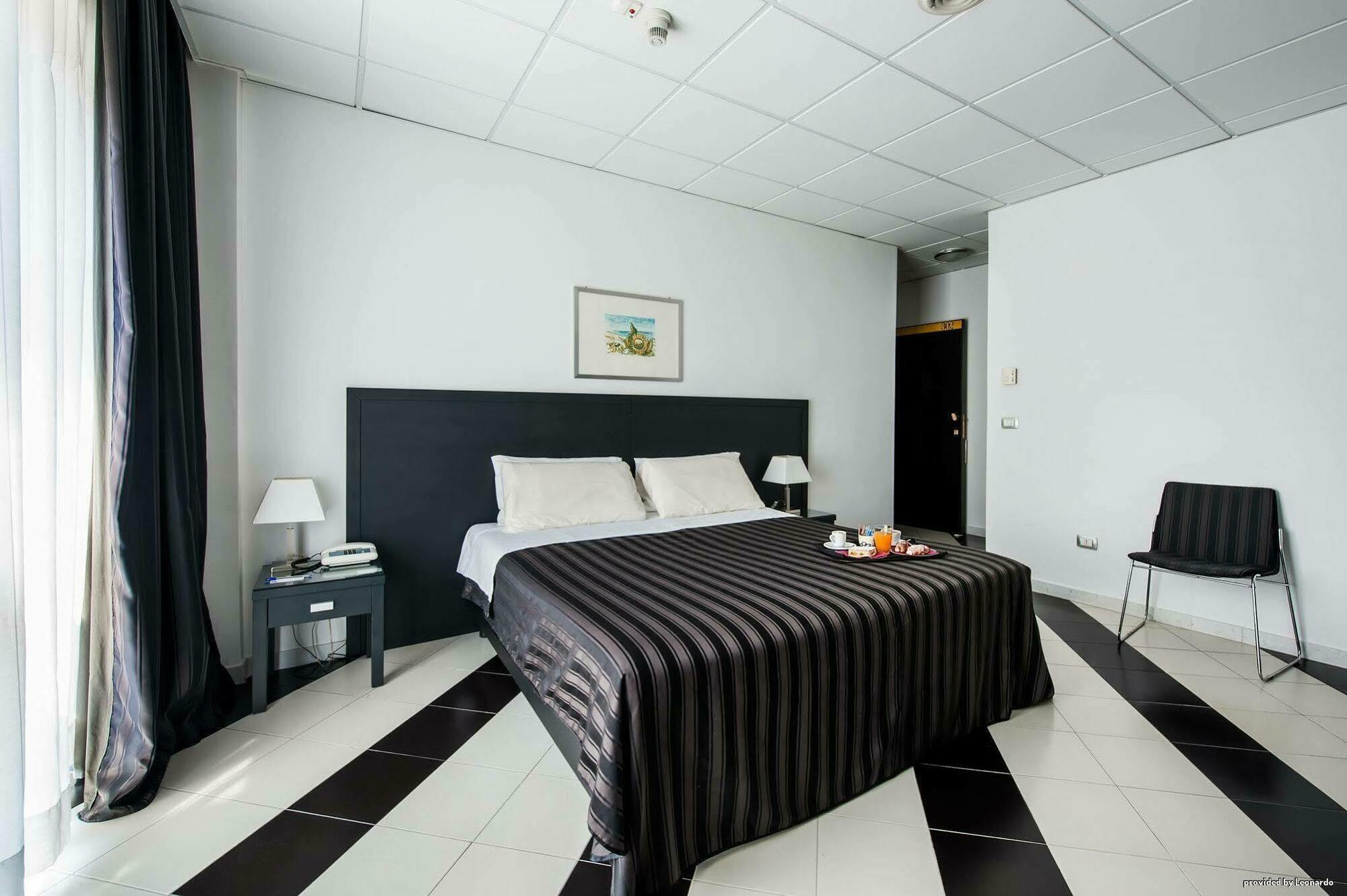 Executive Business Hotel Bari Exterior photo